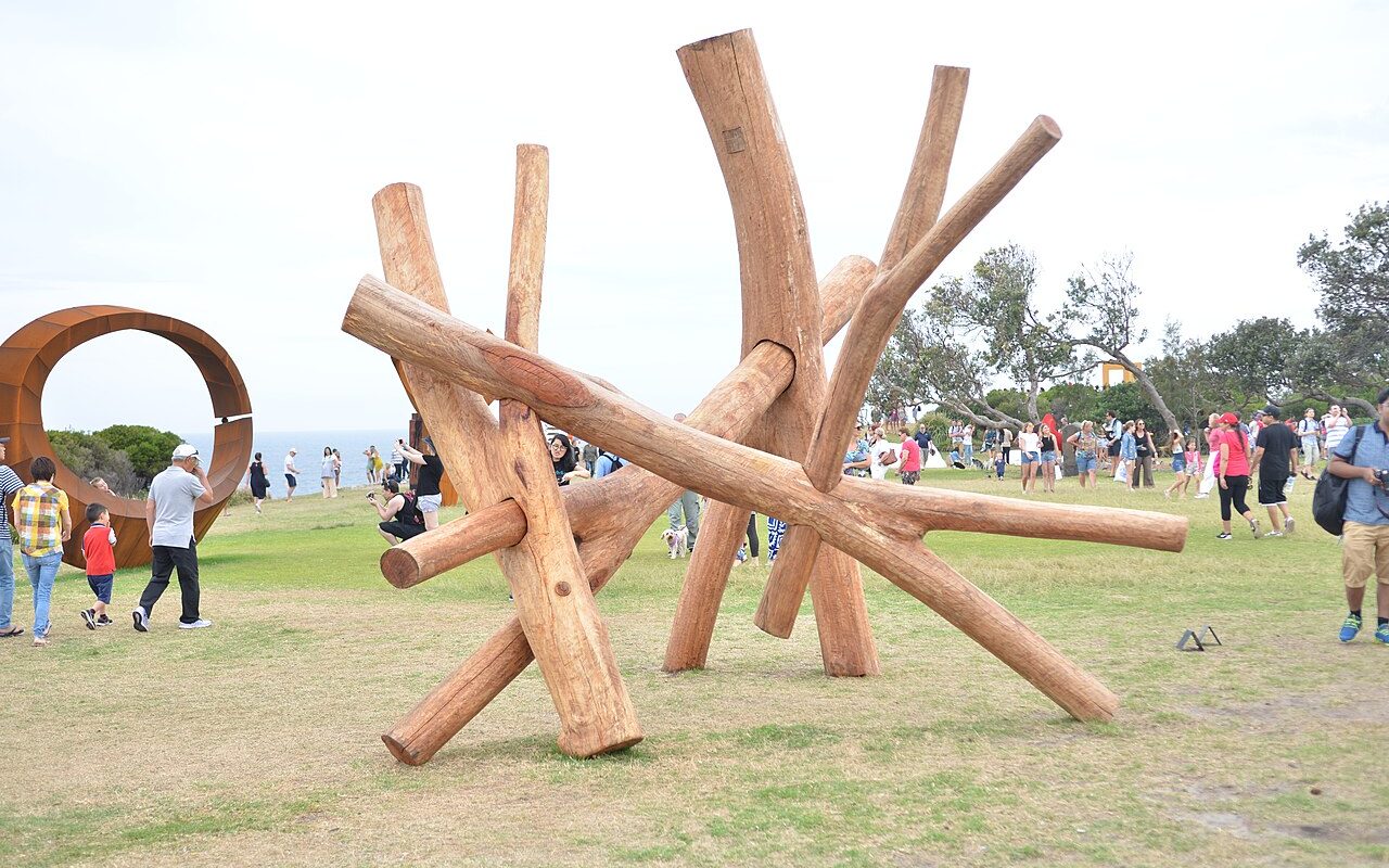 A Seaside Gallery: Strolling Sydney's Sculpture by the Sea